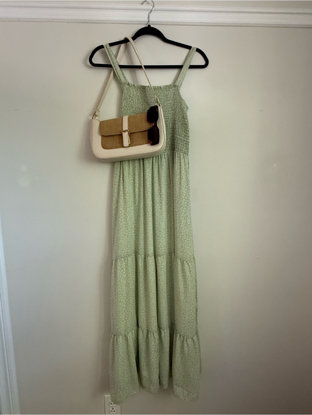 Suzy Shier Light Green Sleeveless Maxi Dress